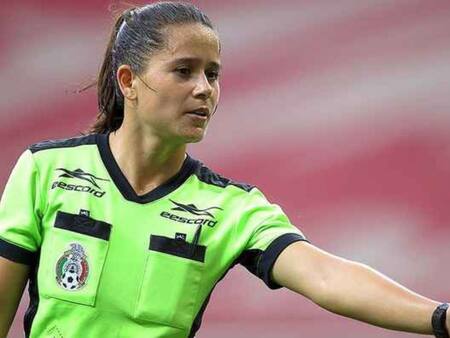 VIDEO | Karen Hernández impone respeto y expulsa a jugador de la Liga Expansión MX que la insultó